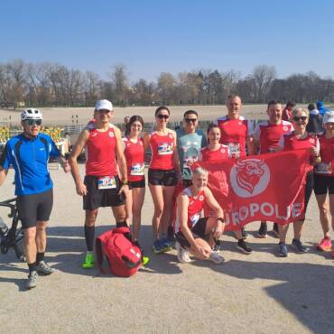 Cestovna sezona nastavljena Holjevkom, padali su i rekordi